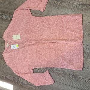 Hem & Thread sweater size Small